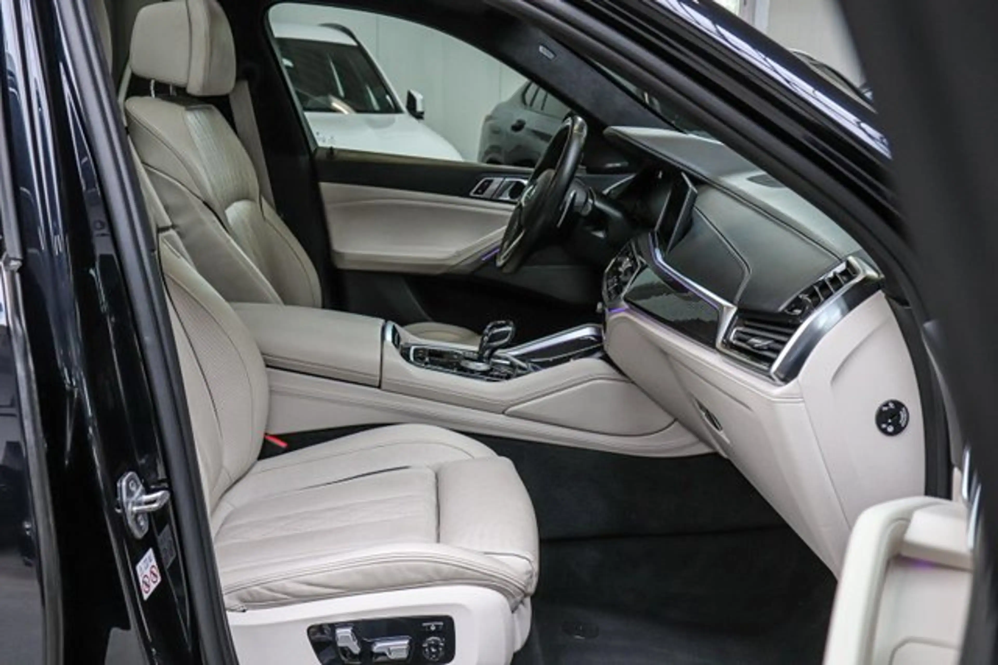 BMW X6 xDrive 40i Sport-Aut.///M SPORT/HARMAN/KAMERA/ — photo 16