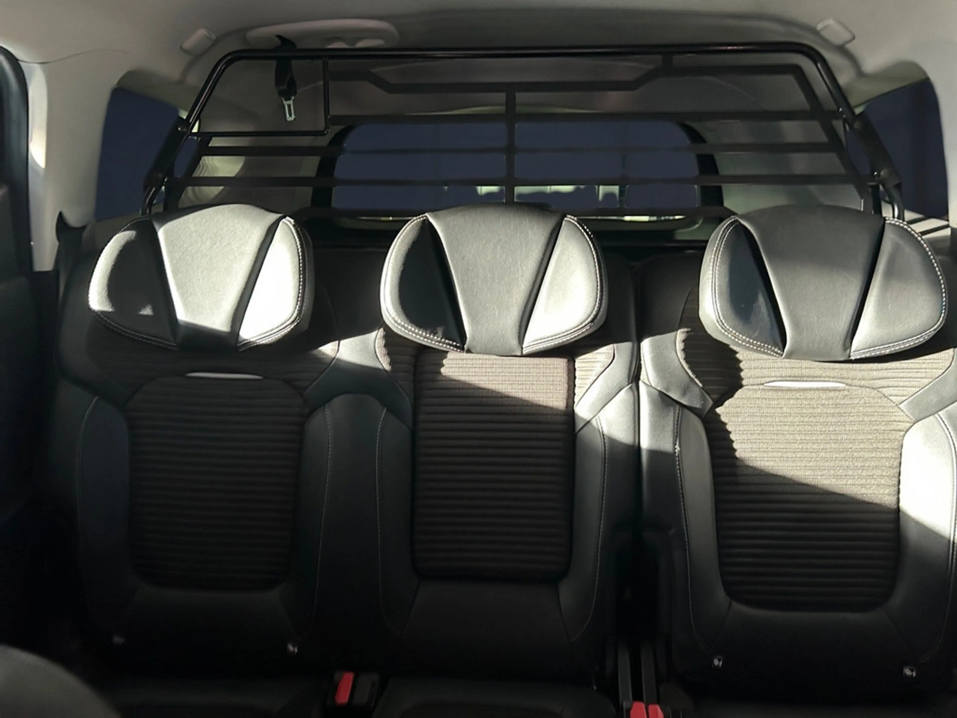 Renault Scenic IV 1.3 Grand BOSE Edition — photo 14