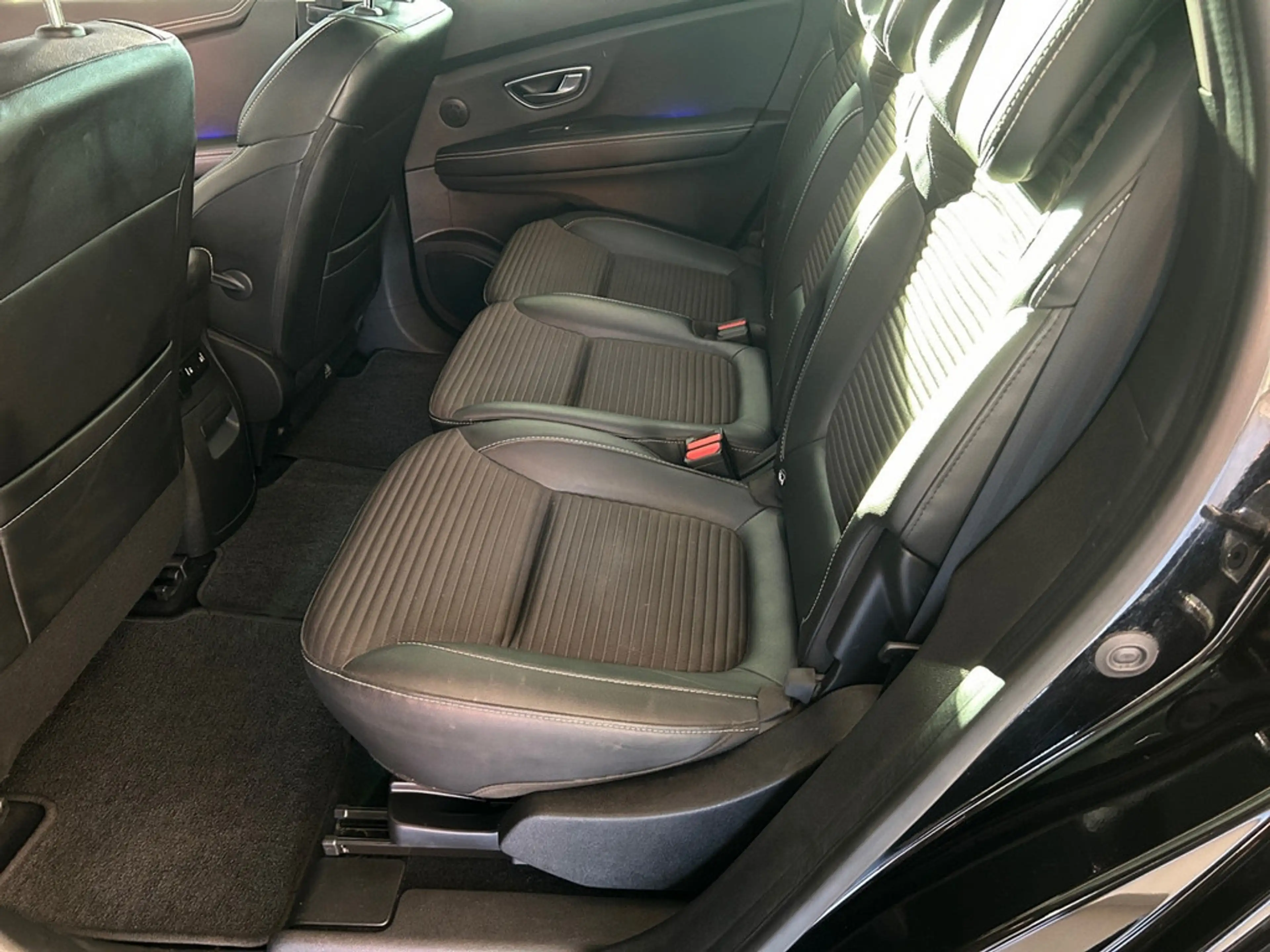 Renault Scenic IV 1.3 Grand BOSE Edition — photo 11