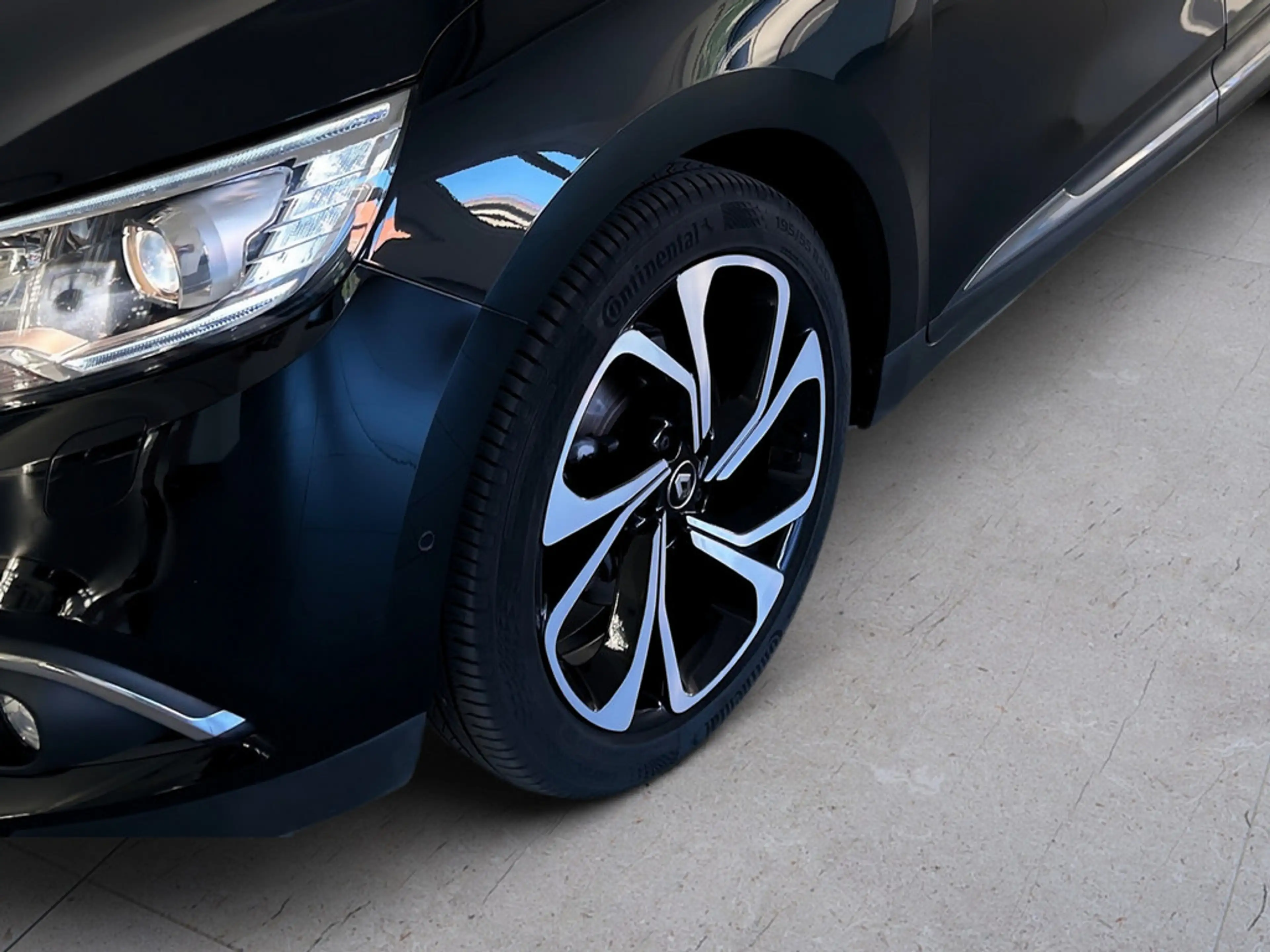 Renault Scenic IV 1.3 Grand BOSE Edition — photo 7