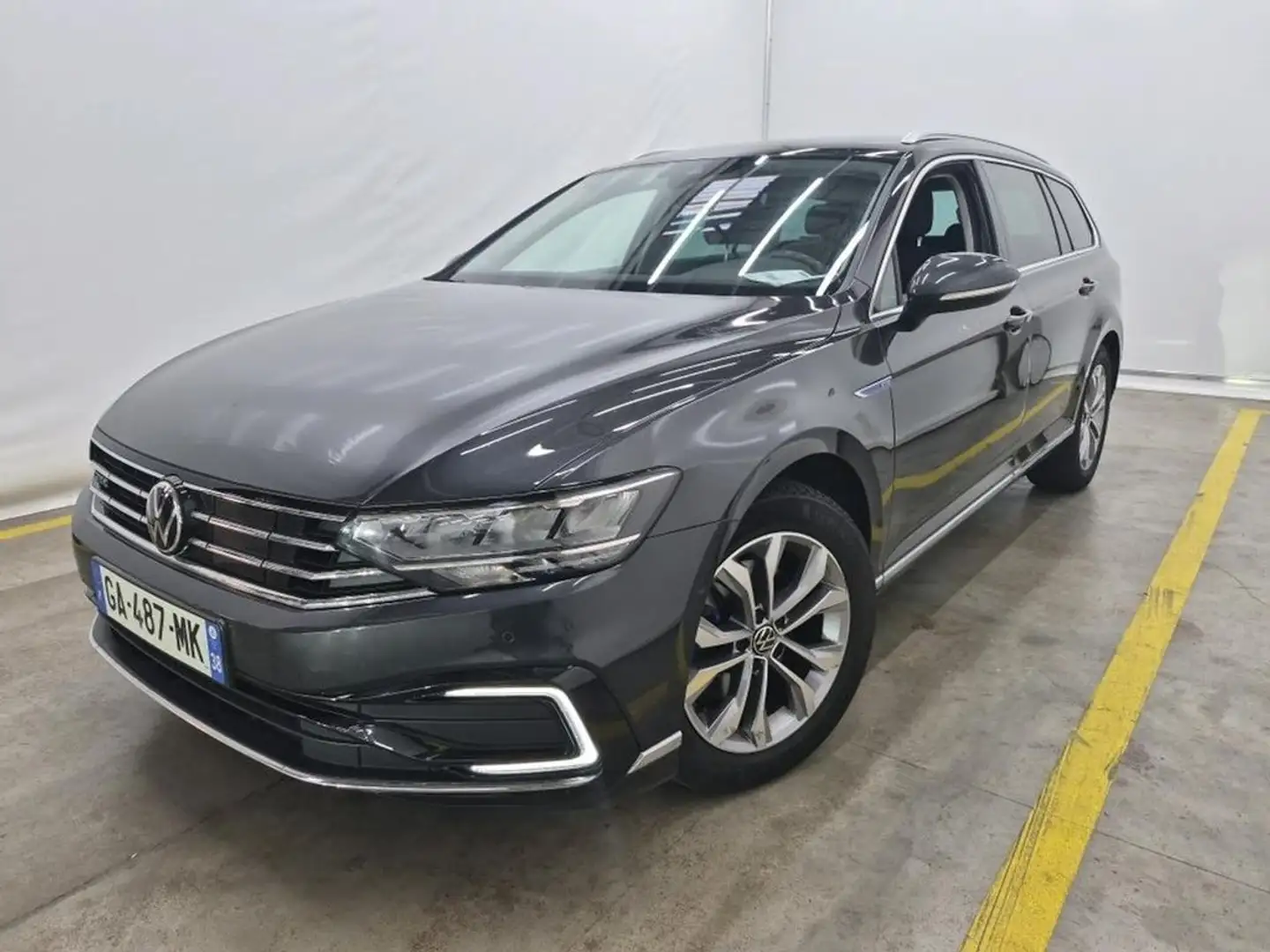 Volkswagen Passat Variant GTE 1.4 TSI e-Power Schwarz - 2