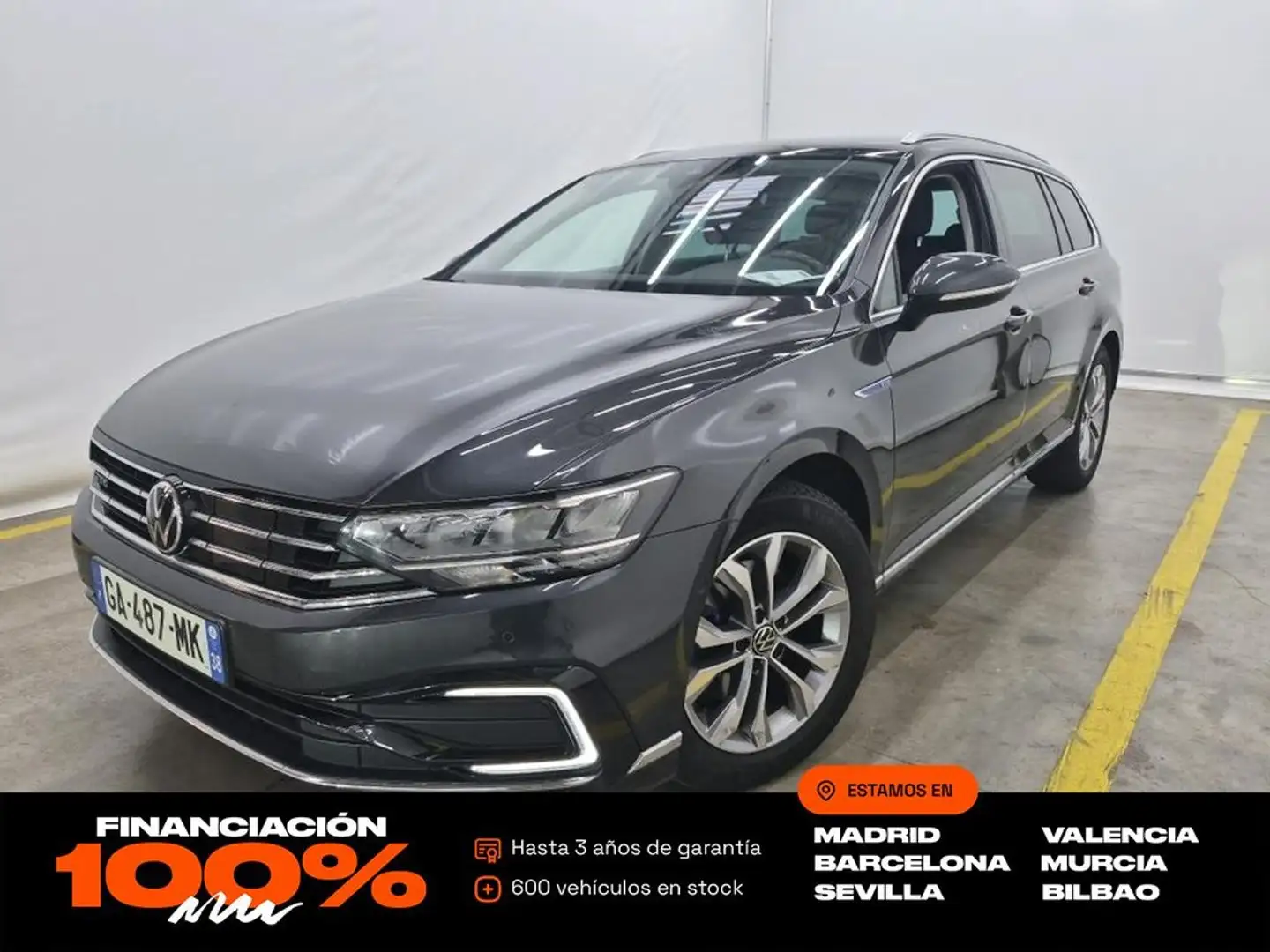 Volkswagen Passat Variant GTE 1.4 TSI e-Power Schwarz - 1