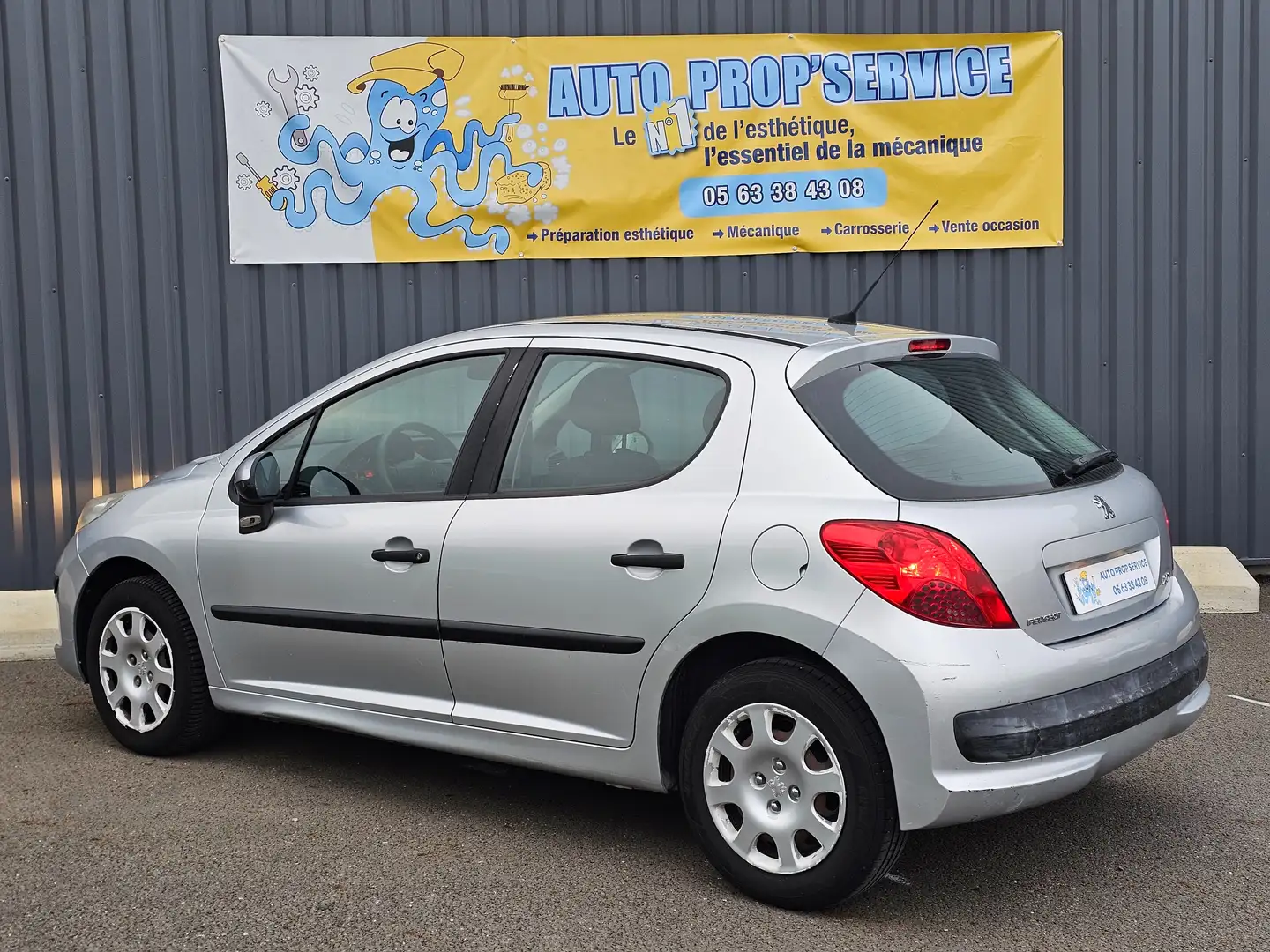Peugeot 207 207 1.4 HDi 70ch BLUE LION Urban Gris - 2