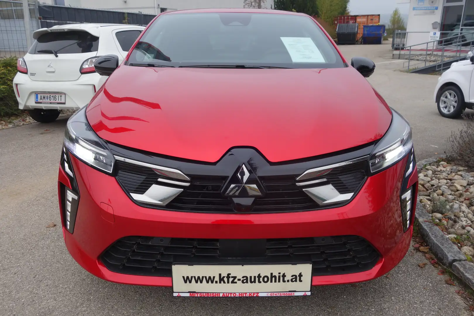 Mitsubishi Colt 1,6 HEV Diamond Automatik ***VOLLAUSSTATTUNG*** Rot - 2