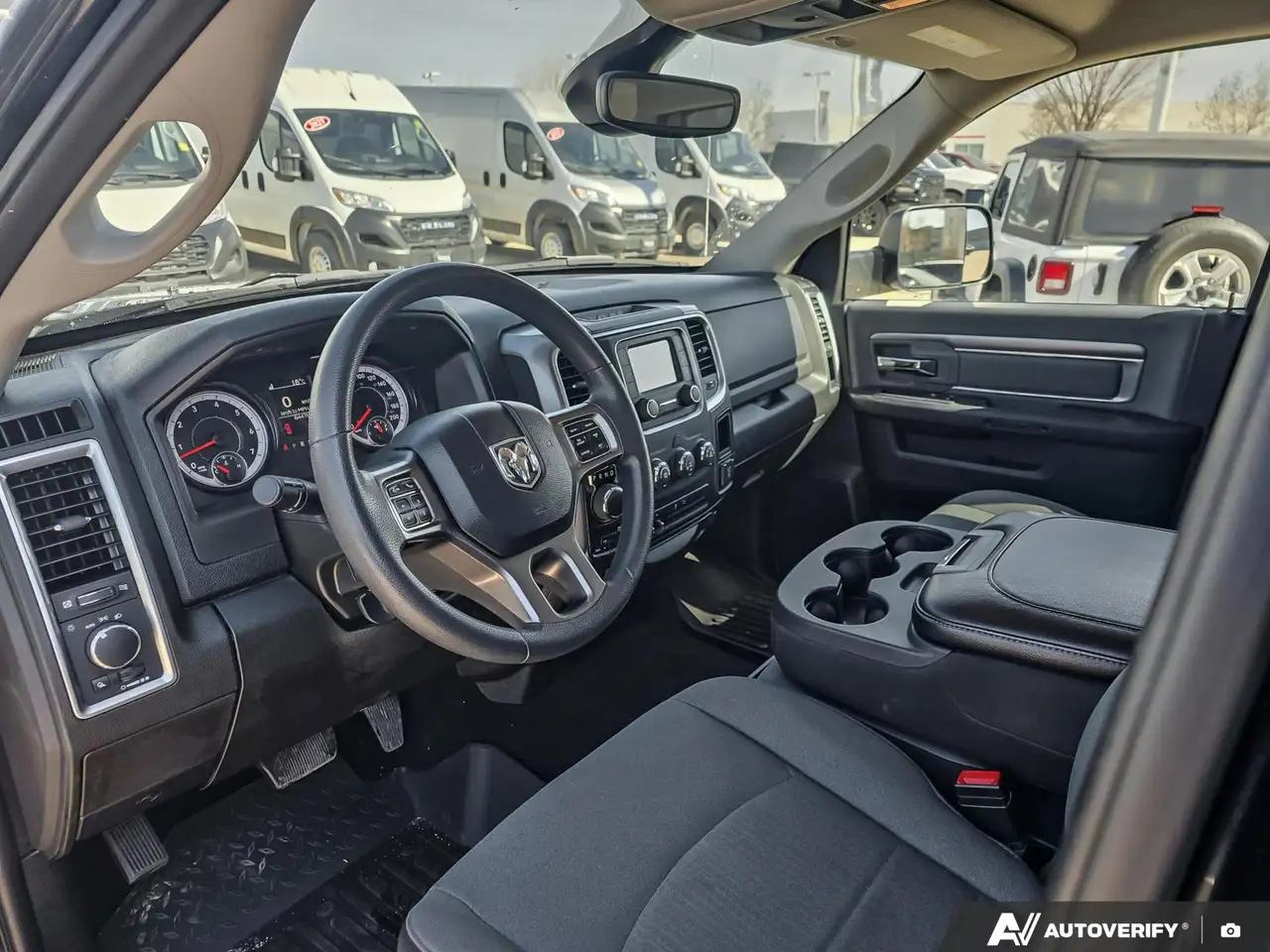 RAM 1500 снимка RAM 1500