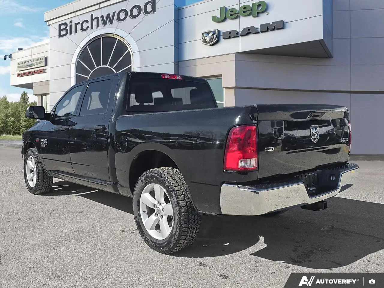 RAM 1500 снимка RAM 1500
