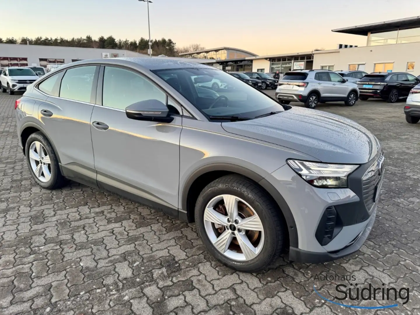 Audi Q4 e-tron Sportback 40 150kW 77kWh HUD Matrix Grau - 2