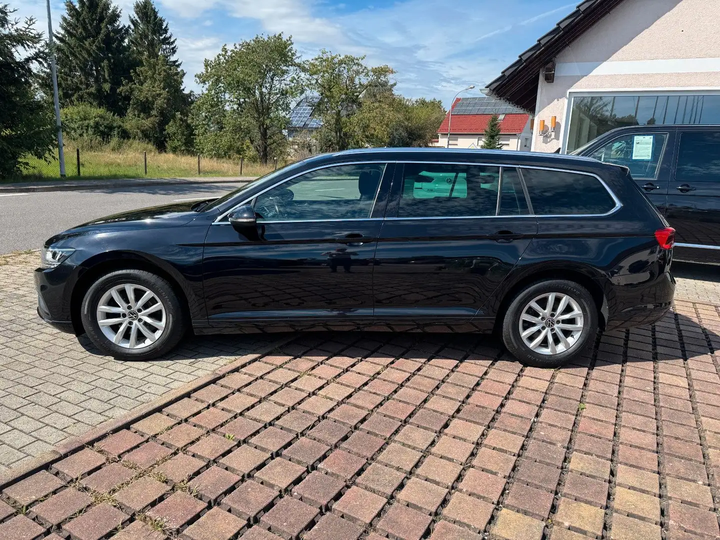 Volkswagen Passat Variant Business Schwarz - 2