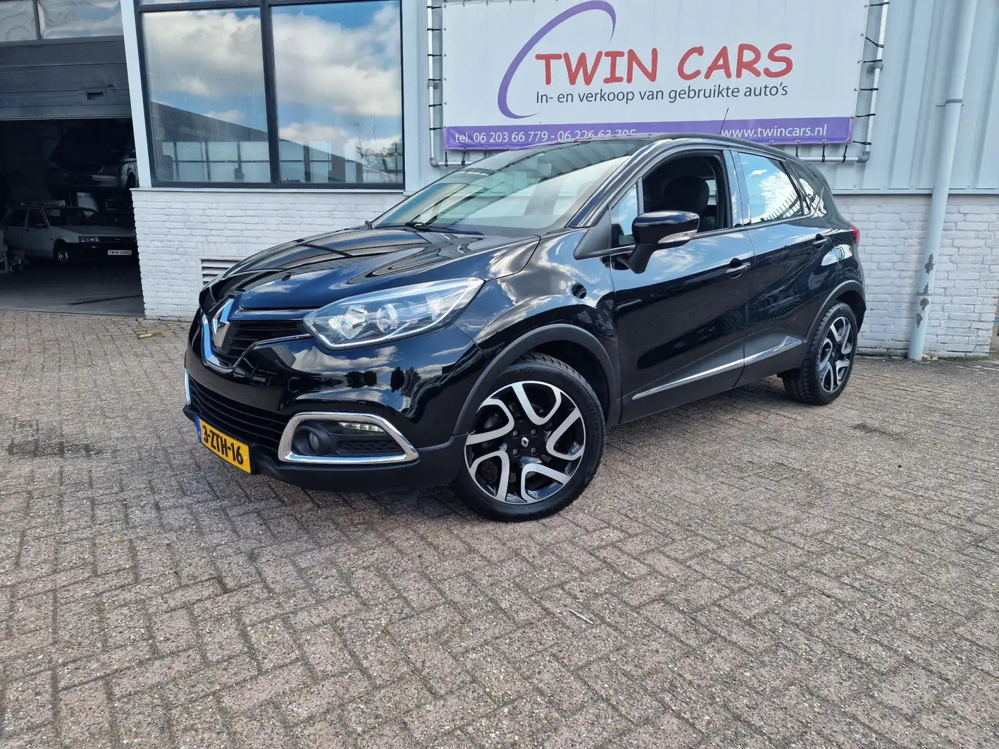Renault Captur 1.2 TCe Dynamique Automaat Airco Zwart - 2