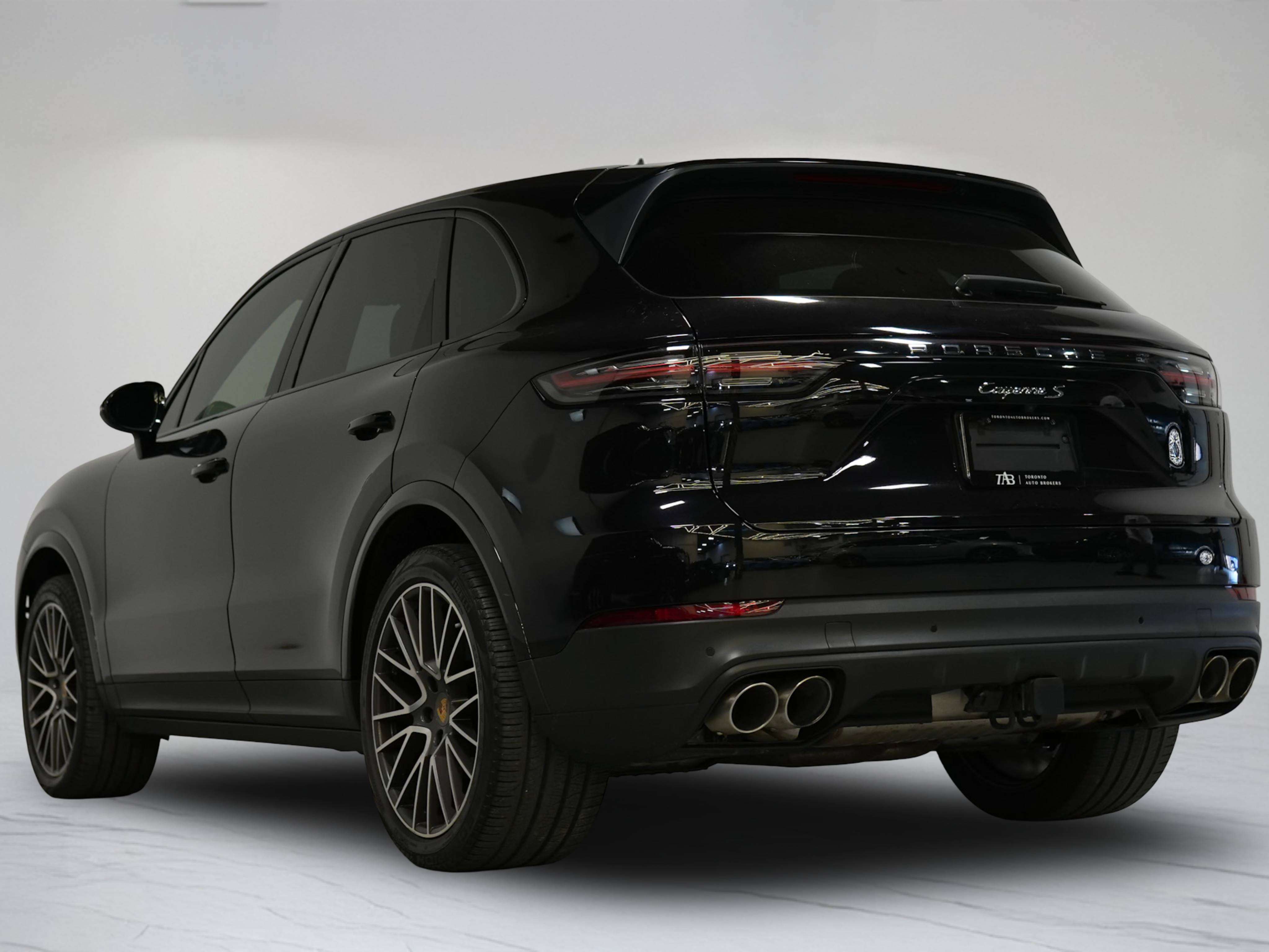 used 2021 Porsche Cayenne car, priced at $58,900