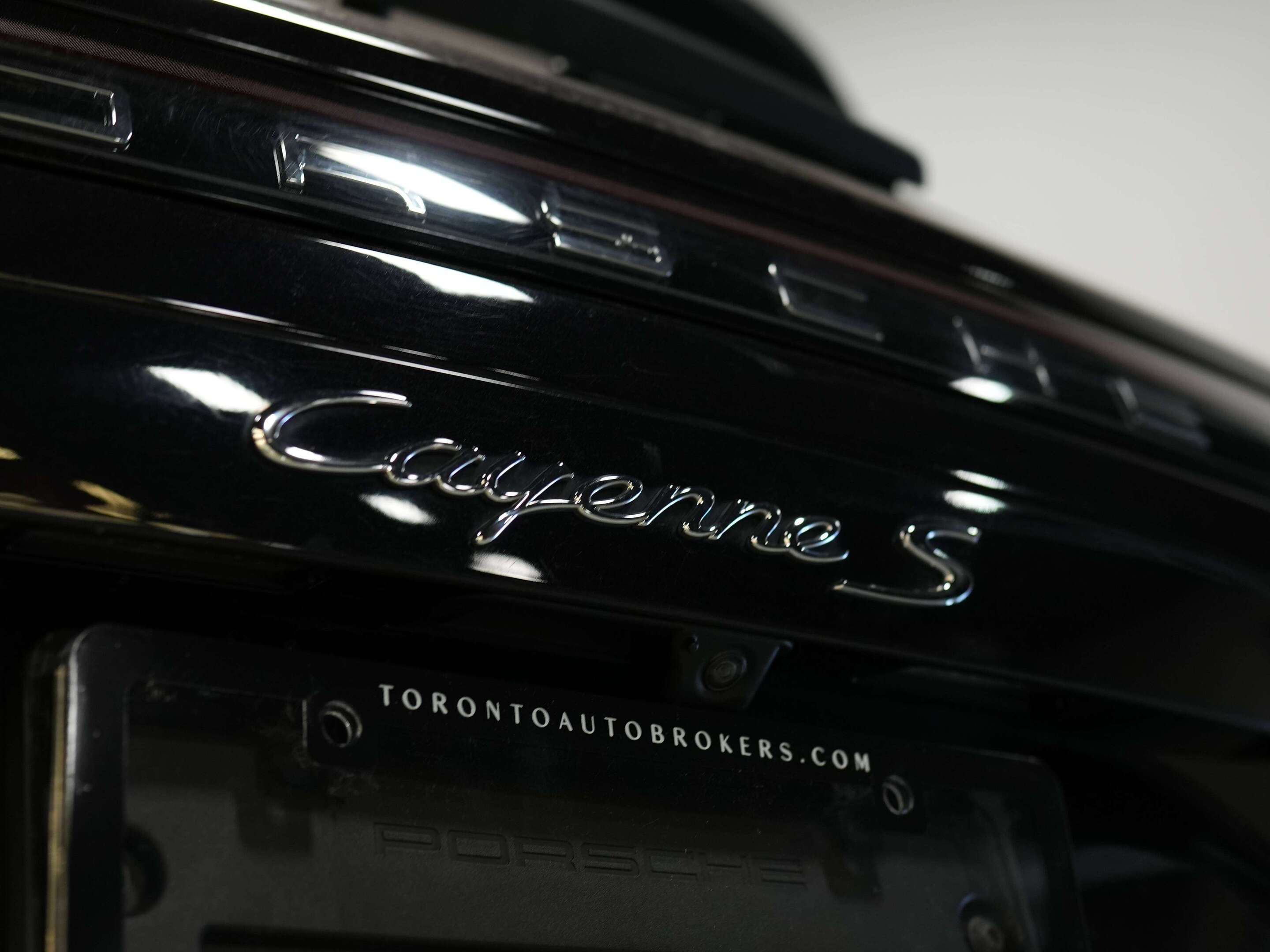 used 2021 Porsche Cayenne car, priced at $58,900
