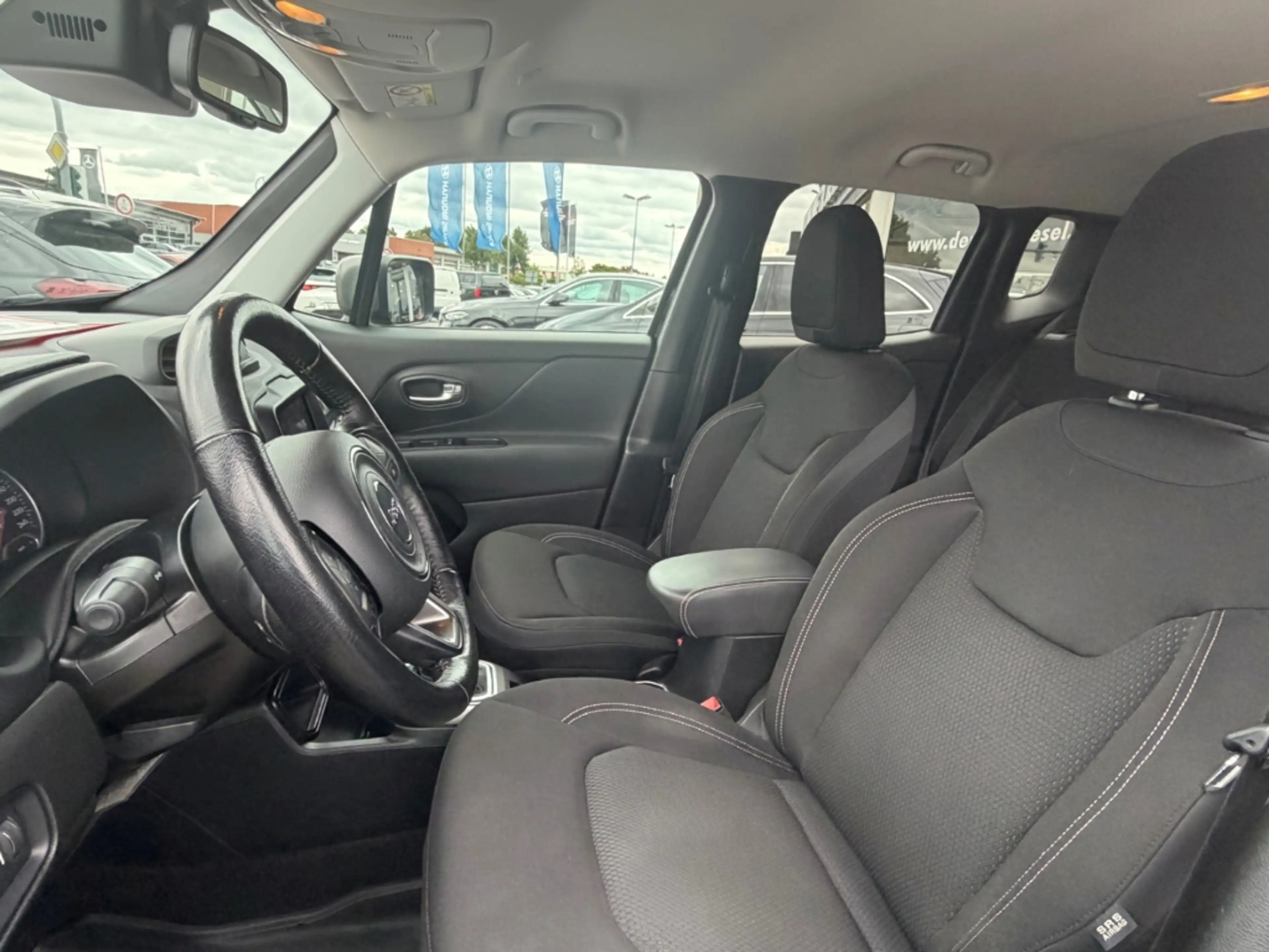 Jeep Renegade Limited FWD, Automatik, GJR, AHK — photo 12