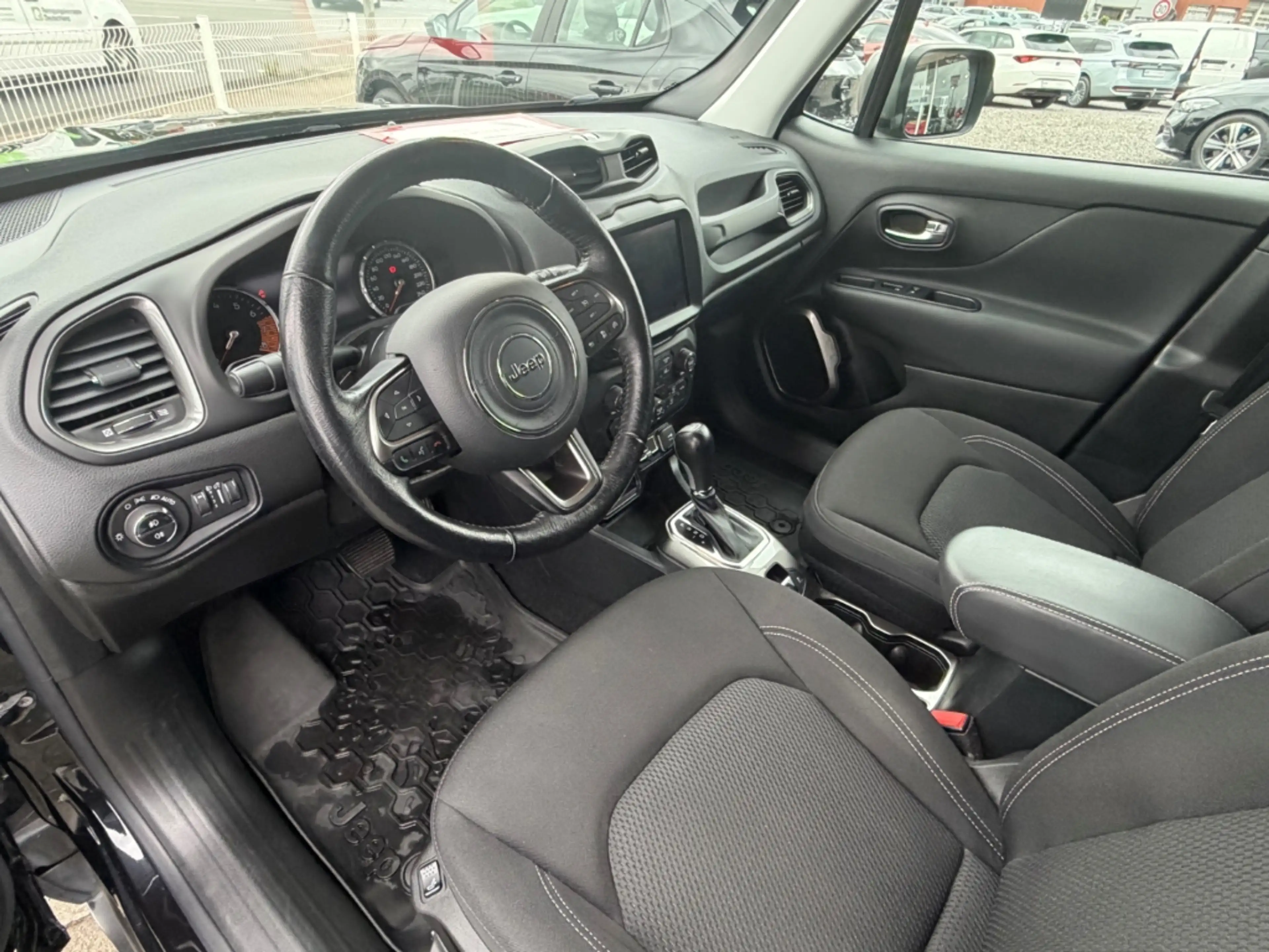 Jeep Renegade Limited FWD, Automatik, GJR, AHK — photo 10