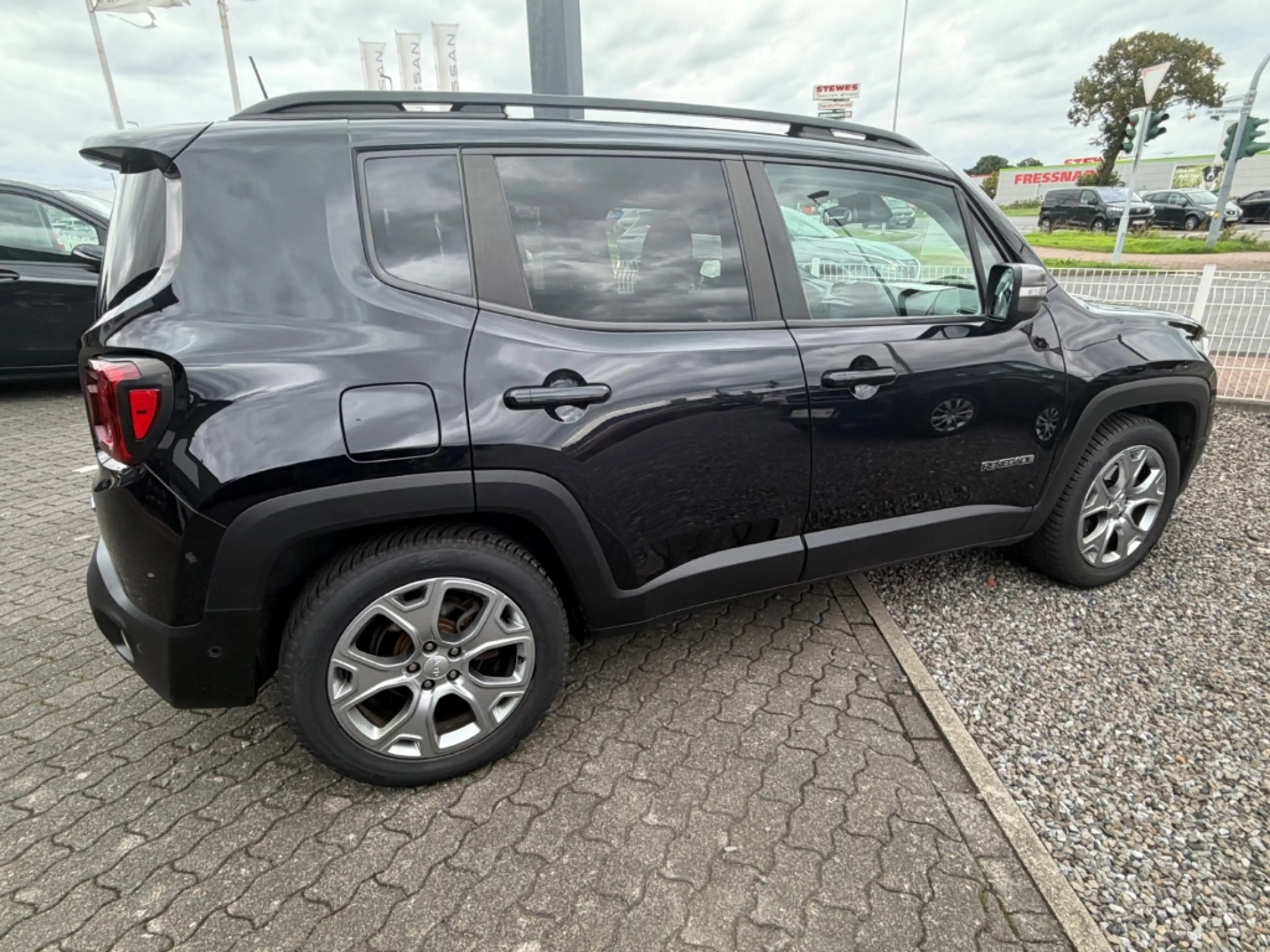 Jeep Renegade Limited FWD, Automatik, GJR, AHK — photo 8