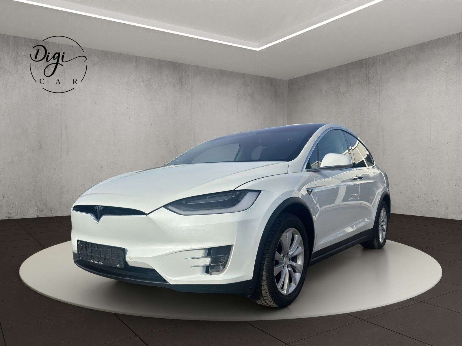 Second hand Tesla Model X electro