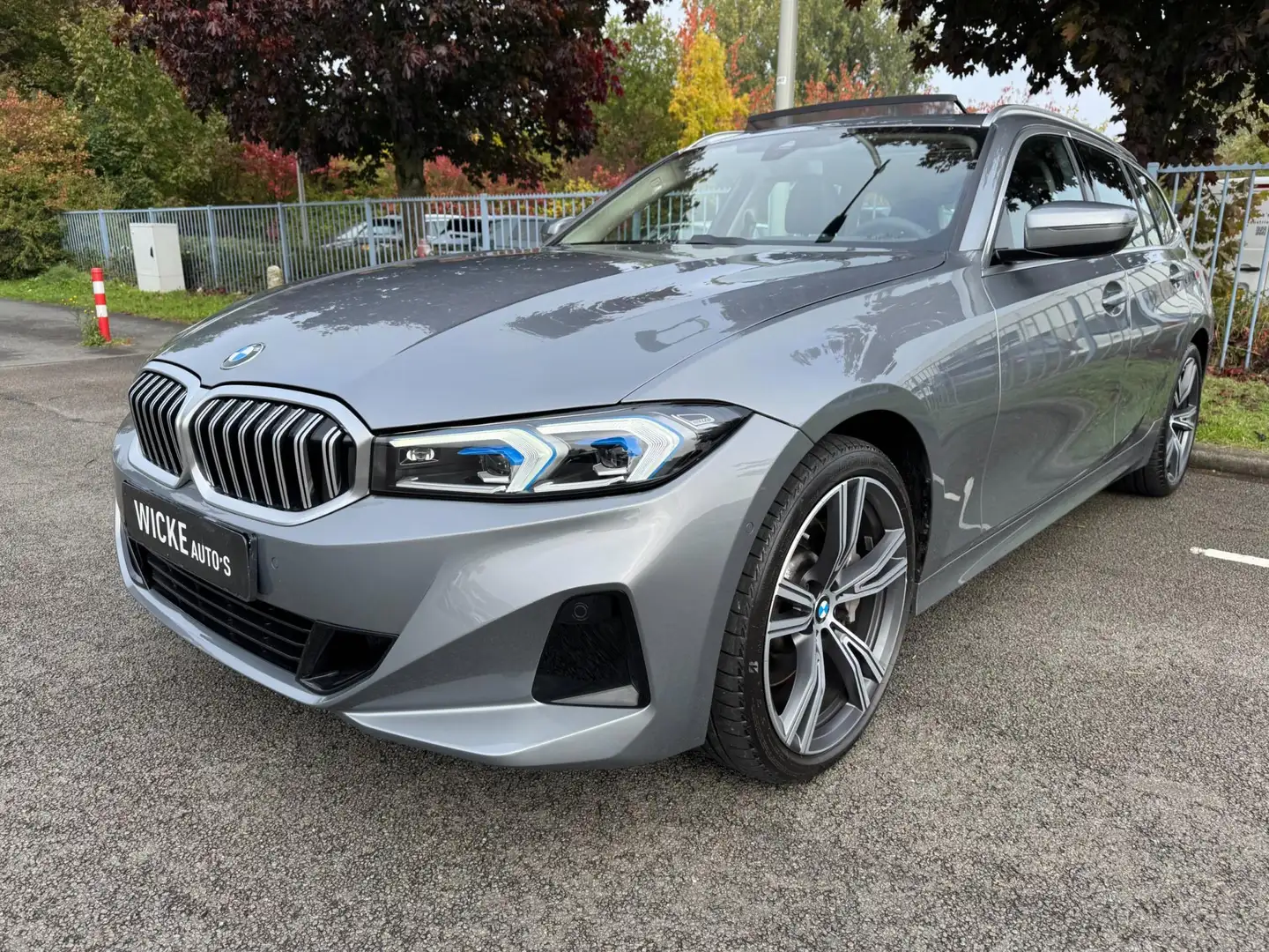 BMW 330 3-serie Touring 330i xDrive Panorama Camera Faceli Gris - 2