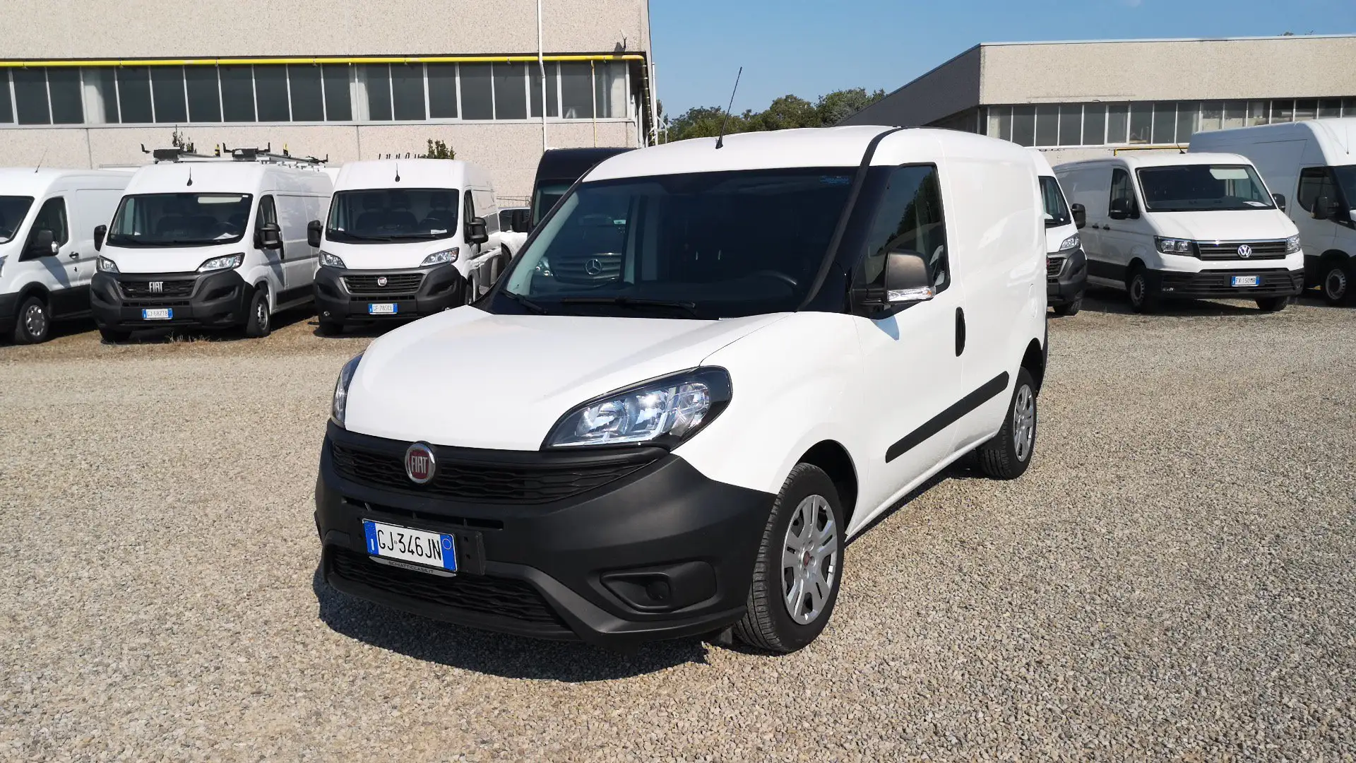 Fiat Doblò 1.6 MJT 105CV S&S PC Lounge 3 posti Bianco - 2