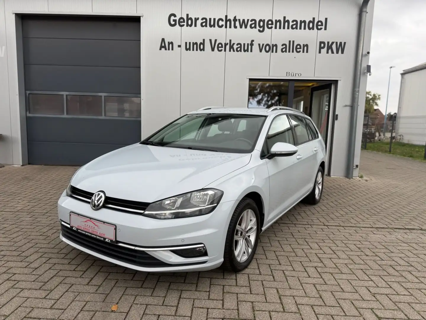 Volkswagen Golf VII Varian*PDC*NAVI*MIRRORLINK*TOUCH Silber - 1