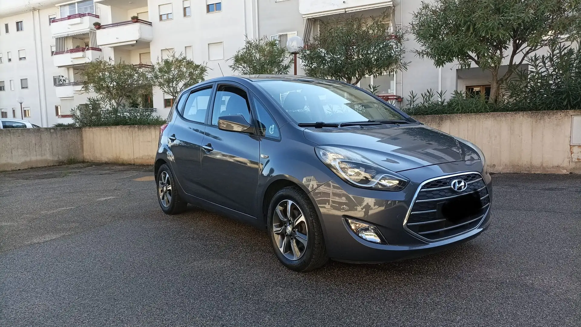 Hyundai iX20 1.4 CRDI 90 CV Classic Grigio - 1