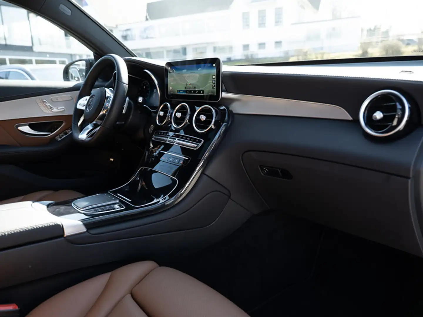 Mercedes-Benz GLC 300 d 4M Coupé AMG-Sport/Wide/SHD/HUD/AHK/20 Szürke - 2