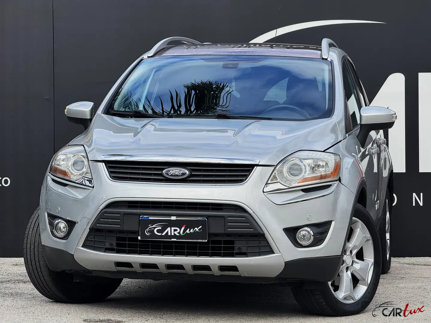 Ford Kuga 2.0 TDCI Titanium 4WD 136CV DPF TETTO Argento - 1