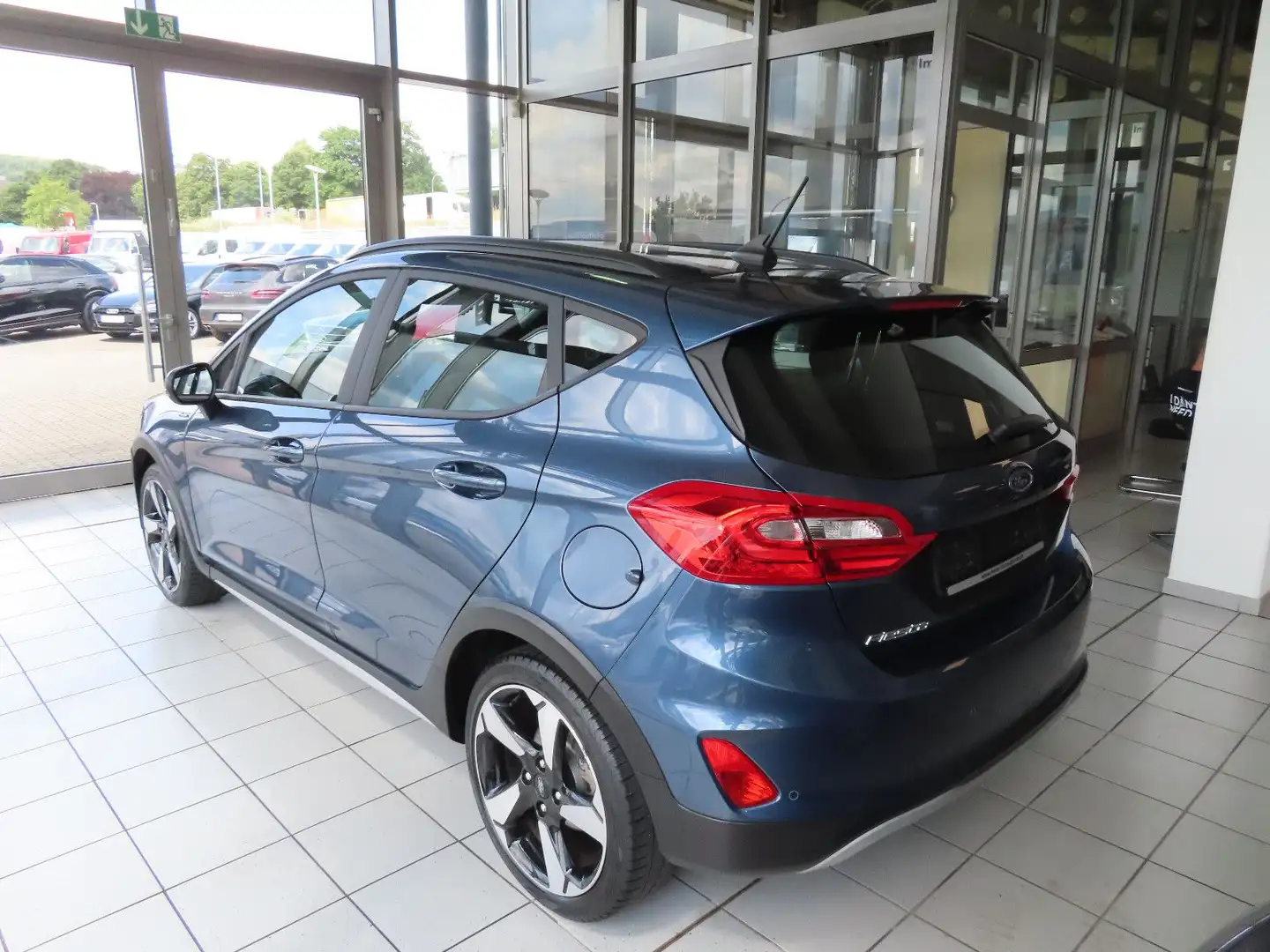 Ford Fiesta Active KLIMAAUT. SHZ PDC Azul - 2