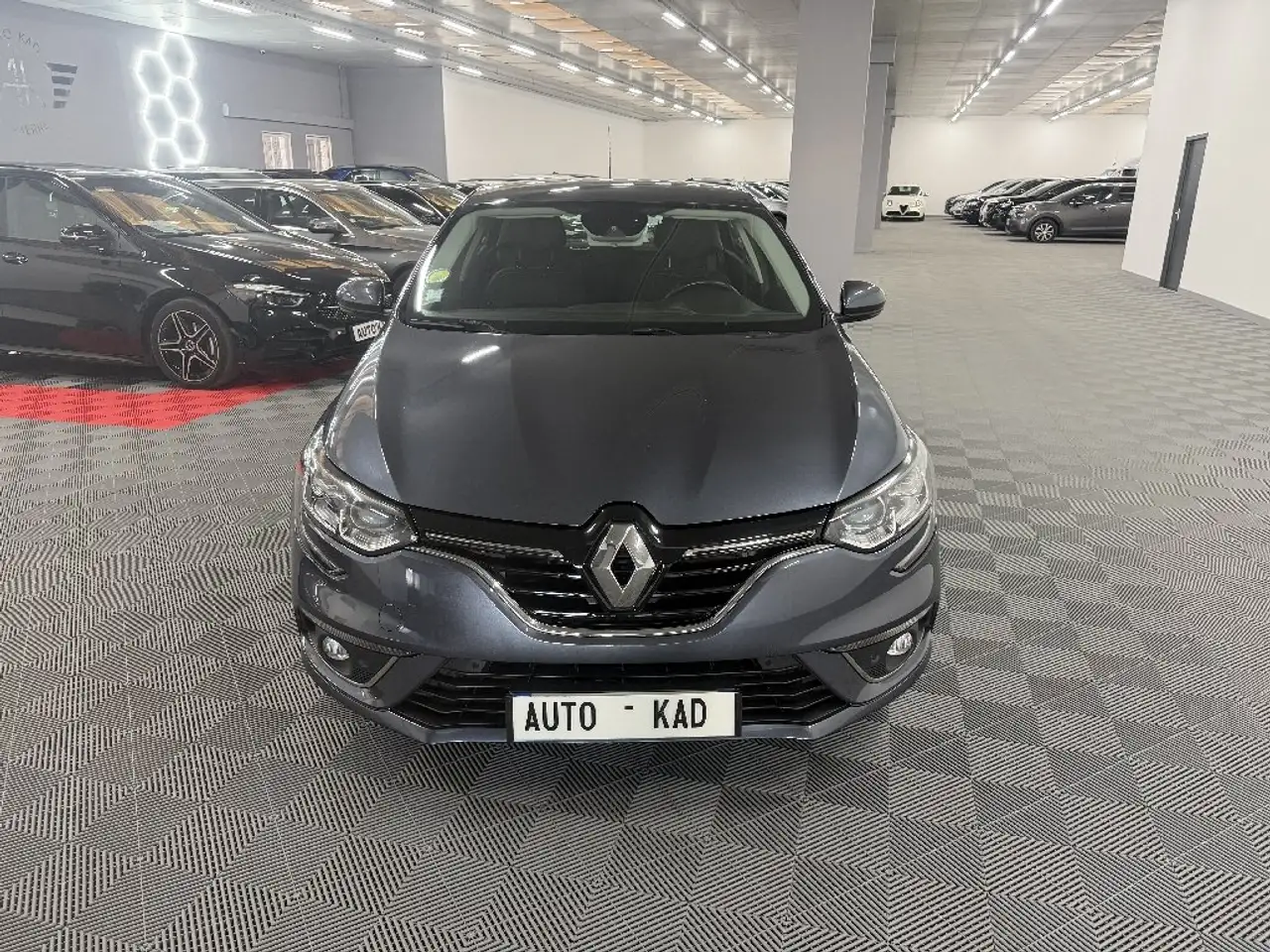 Renault Megane Berline — photo 2