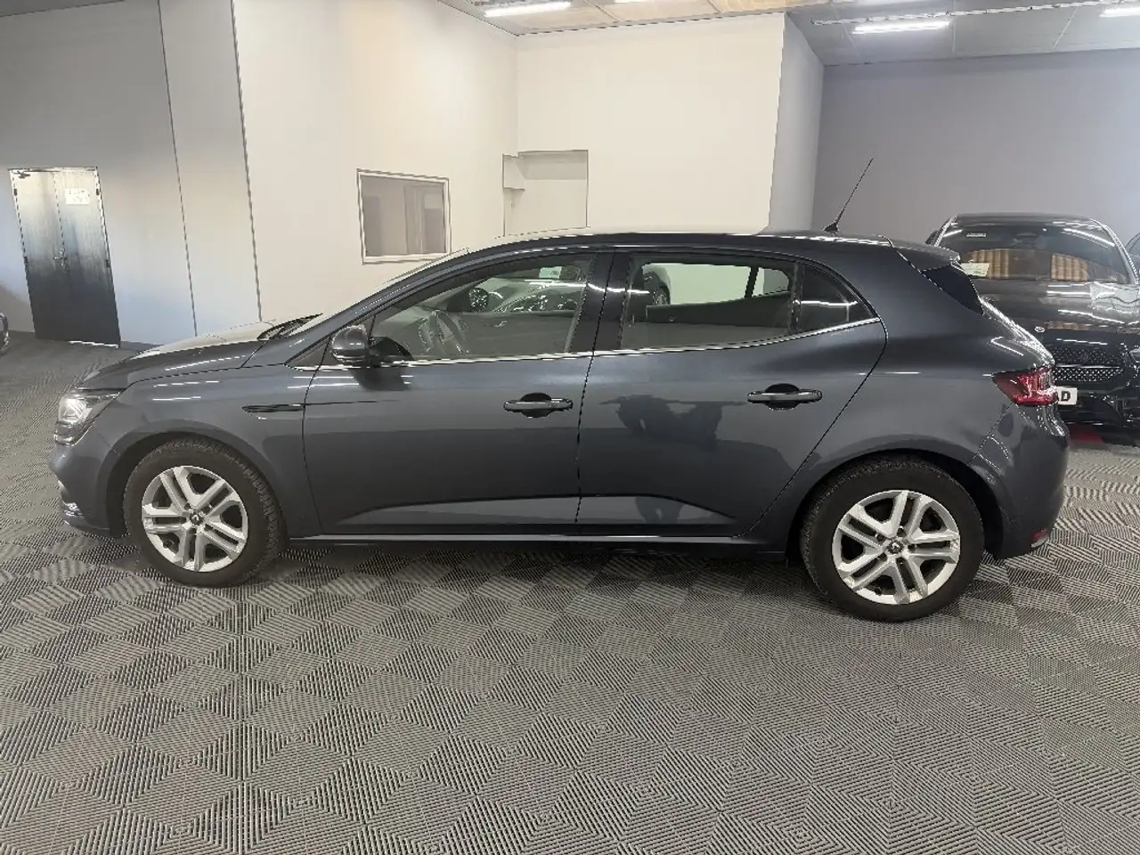 Renault Megane Berline — photo 4