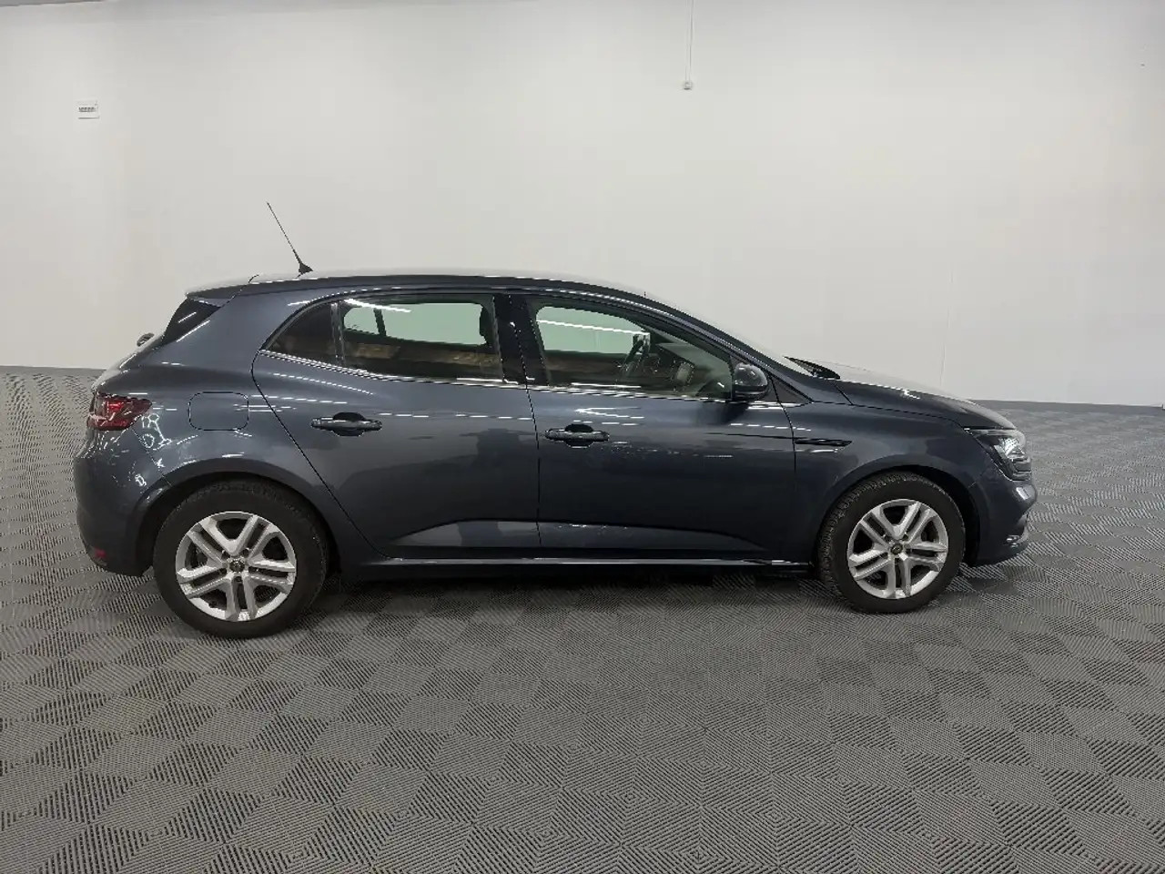 Renault Megane Berline — photo 3