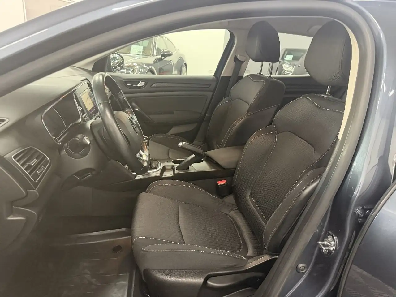 Renault Megane Berline — photo 8