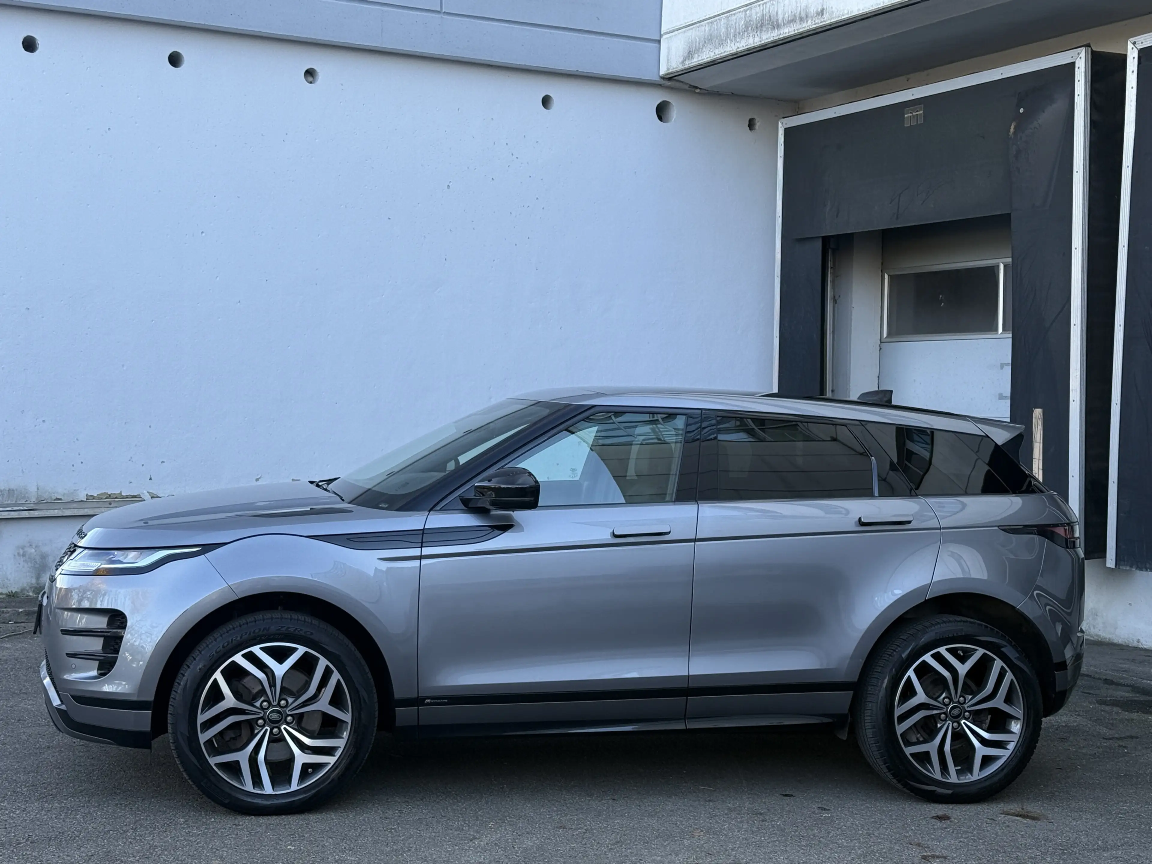 Land Rover Range Rover Evoque R-Dynamic S LED Pano RüKamera — photo 3