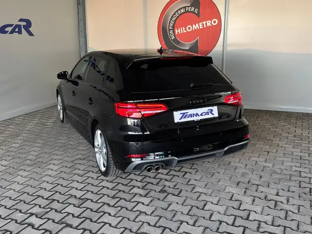 Audi A3 view 9
