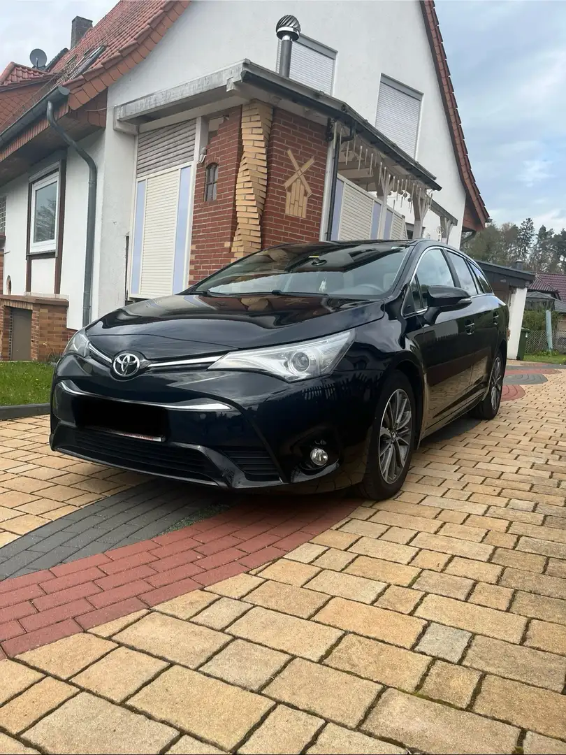 Toyota Avensis Touring Sports 2.0 D-4D Business Edition crna - 1