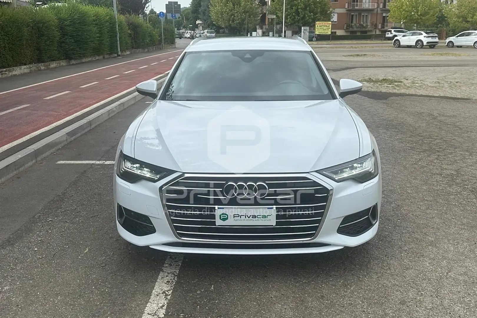 Audi A6 A6 Avant 40 2.0 TDI S tronic Business Design Wit - 2