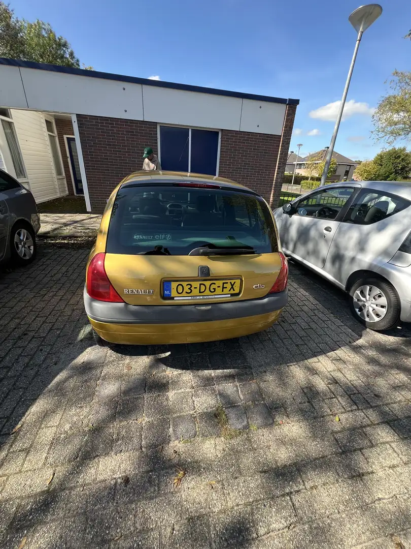 Renault Clio 1.4 RT Gelb - 2