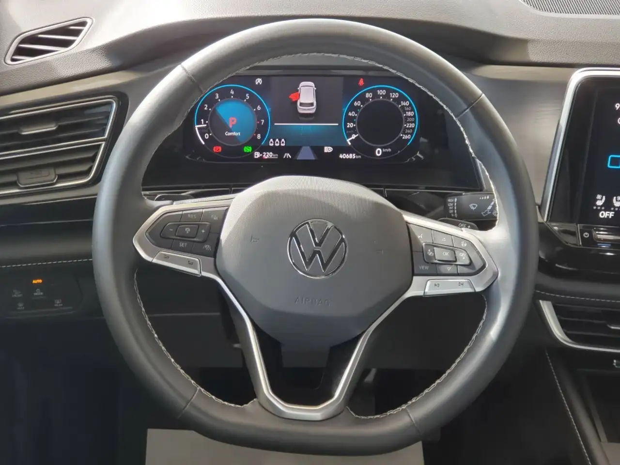 Volkswagen Atlas photo Volkswagen Atlas