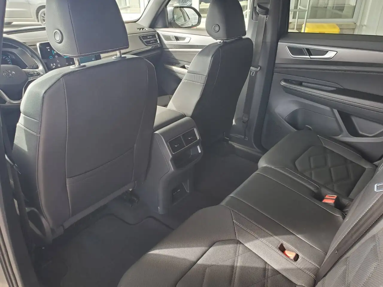 Volkswagen Atlas photo Volkswagen Atlas