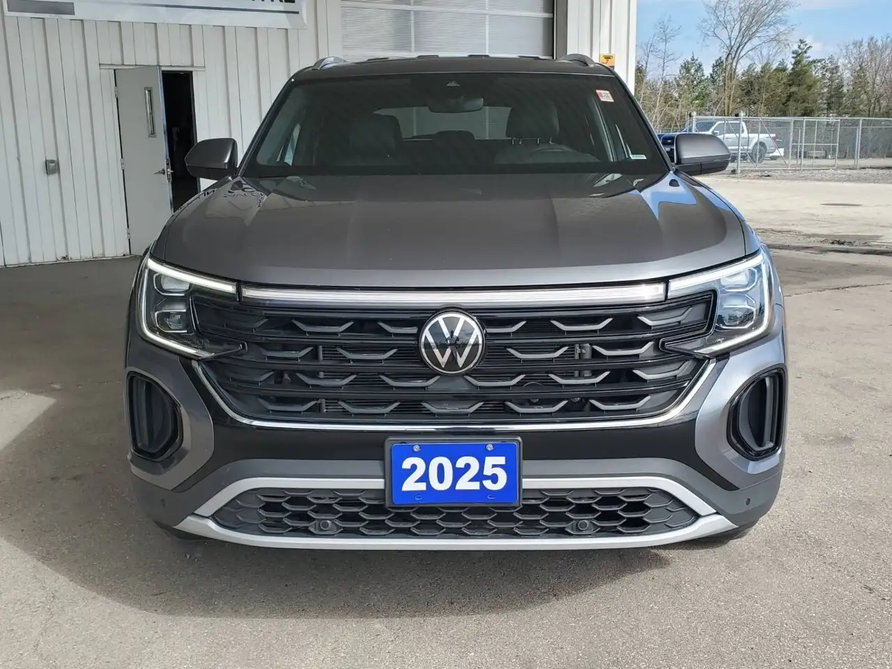 Volkswagen Atlas photo Volkswagen Atlas