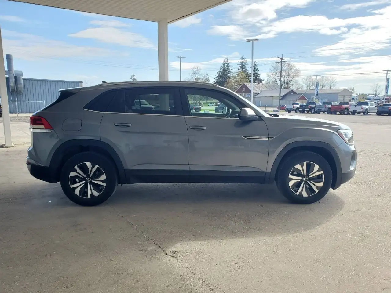 Volkswagen Atlas photo Volkswagen Atlas
