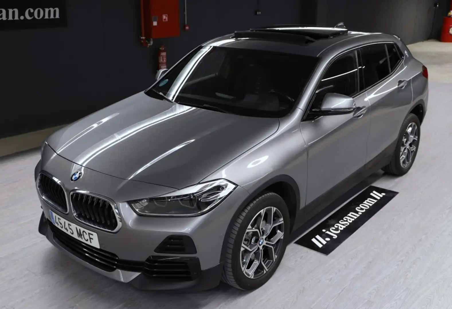 BMW X2 sDrive 18iA Gris - 1