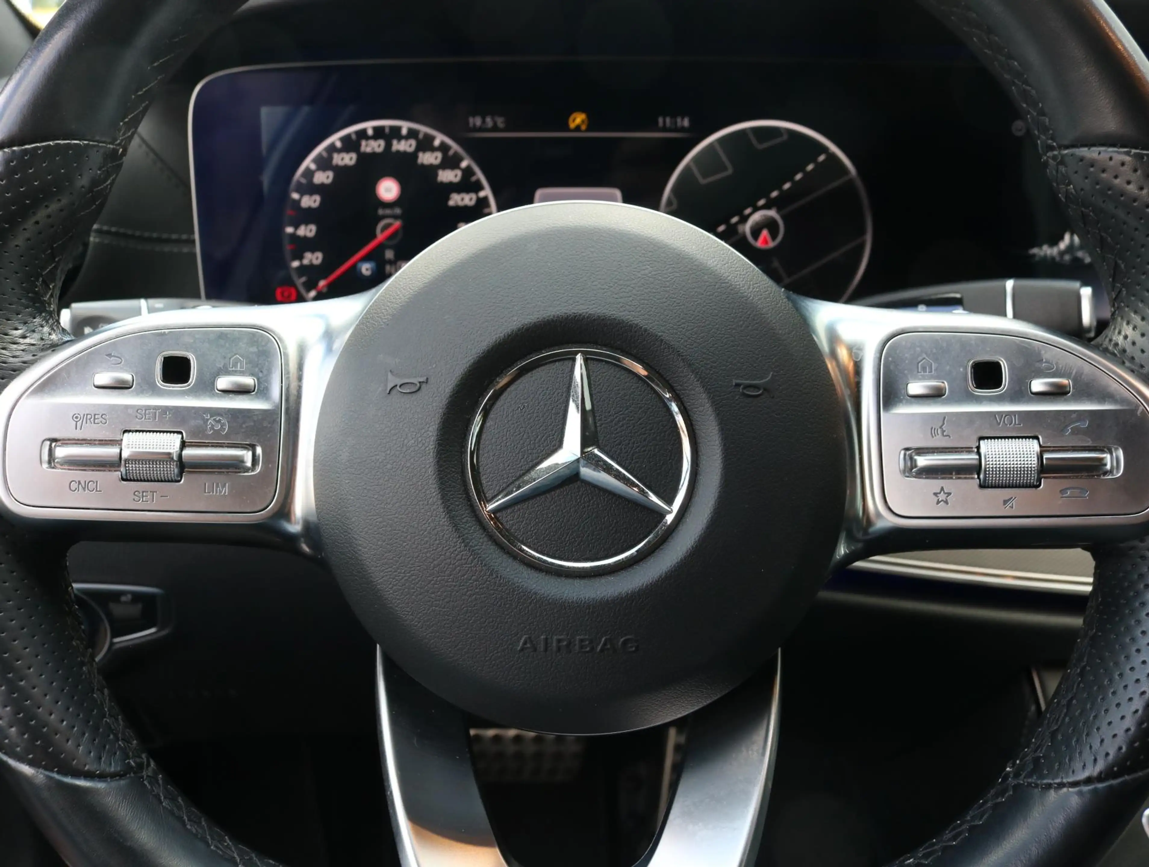 Mercedes-Benz E 200 AMG Upgrade Edition Apple Carplay | Sfeerverlichti — photo 9