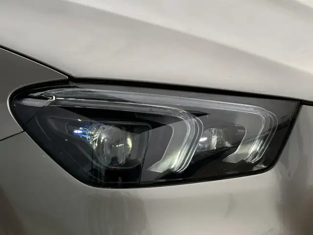 Mercedes-Benz Gle view 11