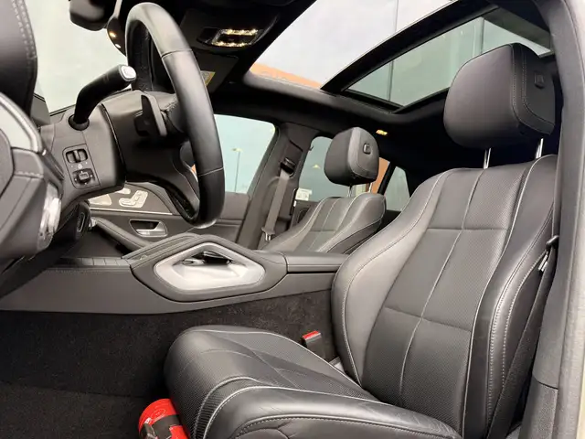 Mercedes-Benz Gle view 4