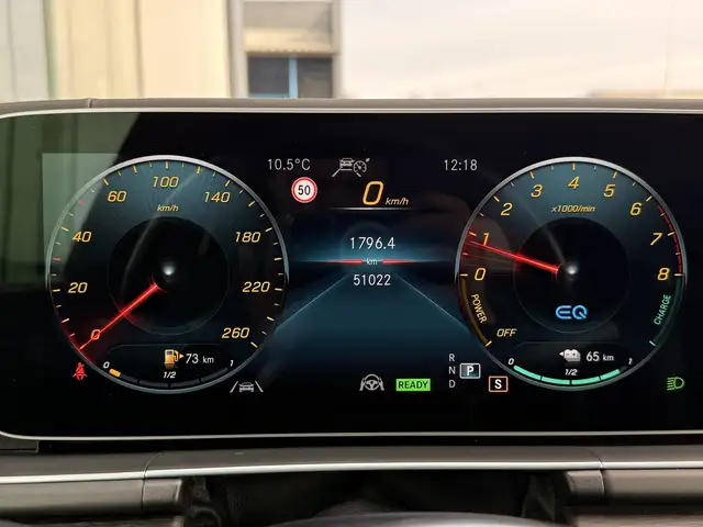 Mercedes-Benz Gle view 29