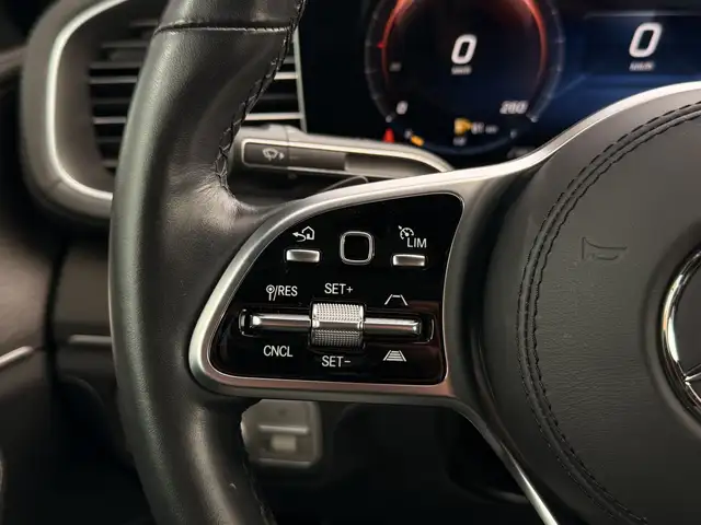 Mercedes-Benz Gle view 26