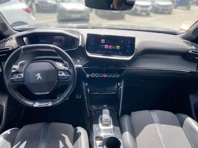 Peugeot 2008 view 7