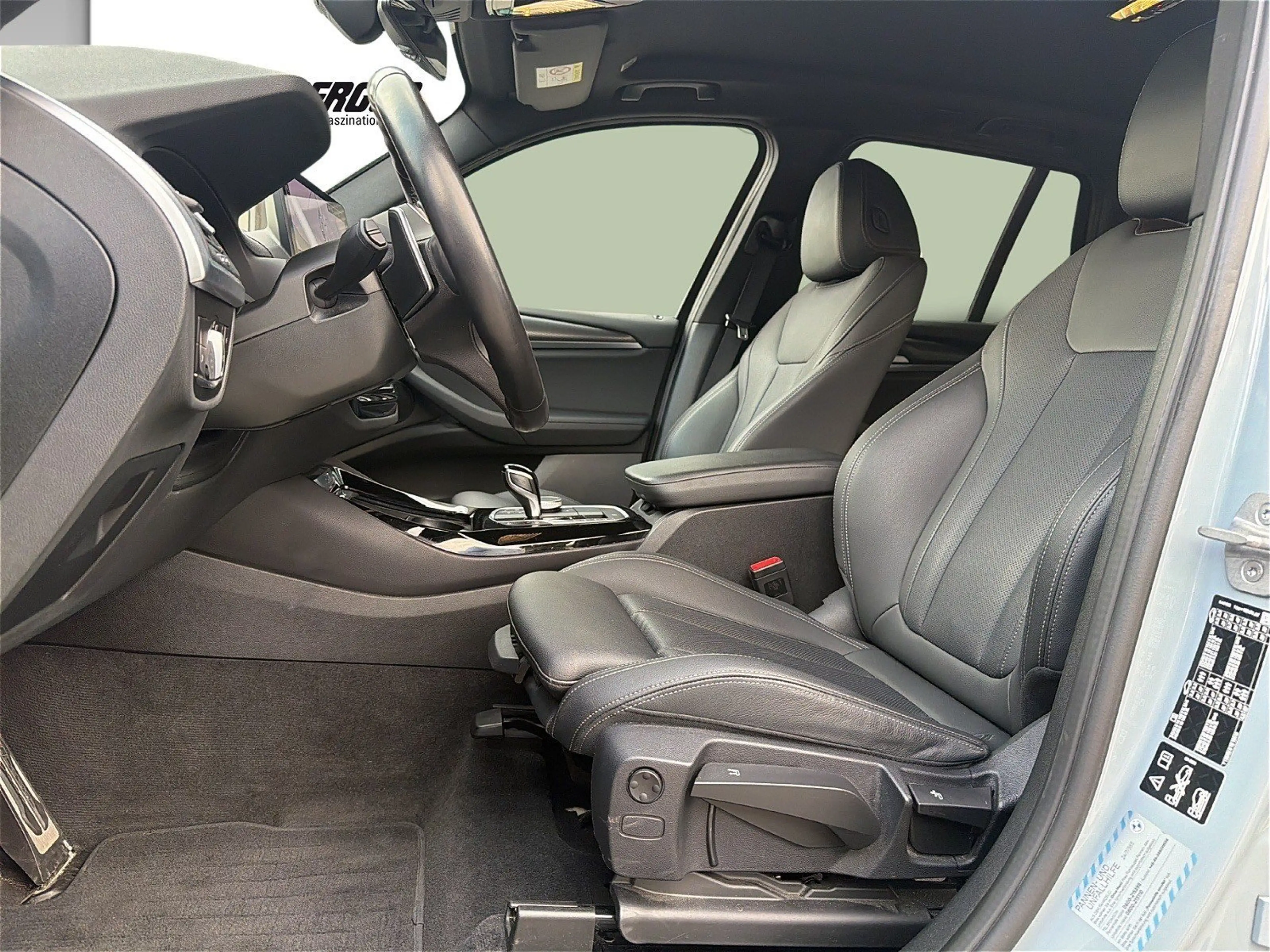 BMW X3 xDrive20d G01 B47 ZA — photo 10