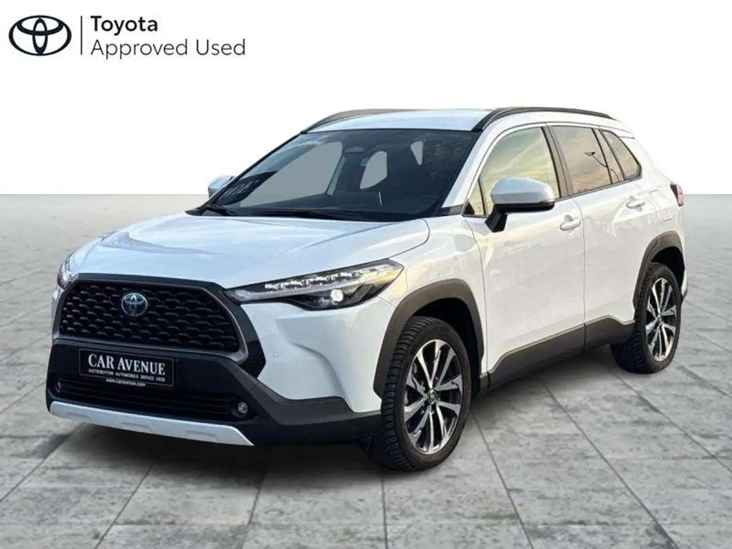 Toyota Corolla Cross STYLE Белый - 1
