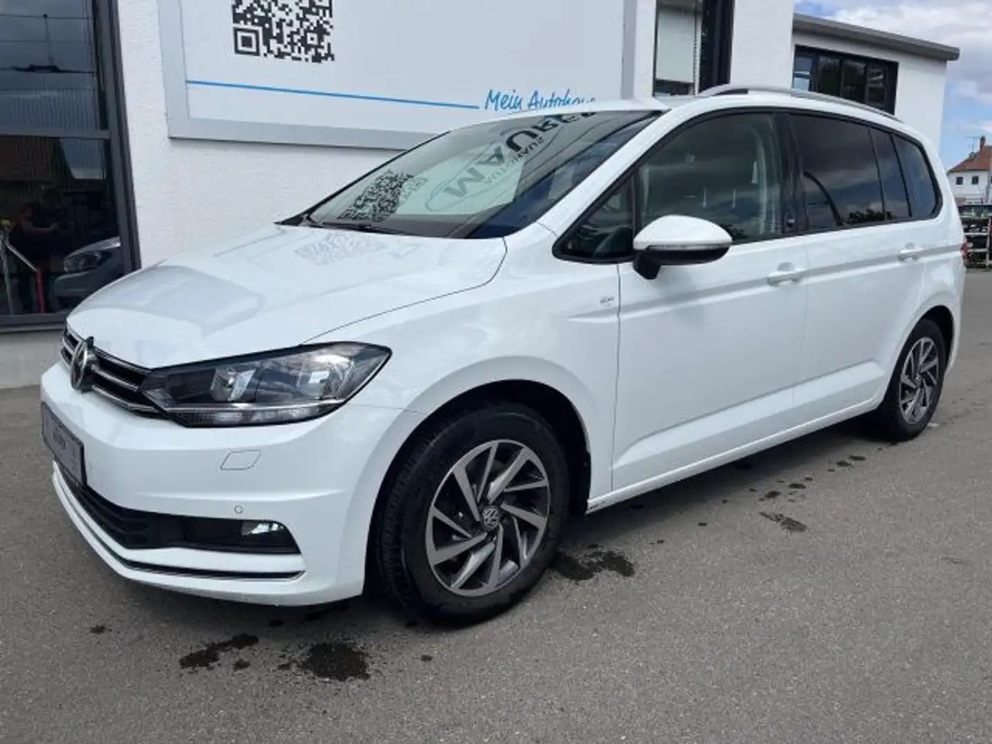 Volkswagen Touran Sound 2,0 TDI AHK Navi Sitzheizung PDC Weiß - 2