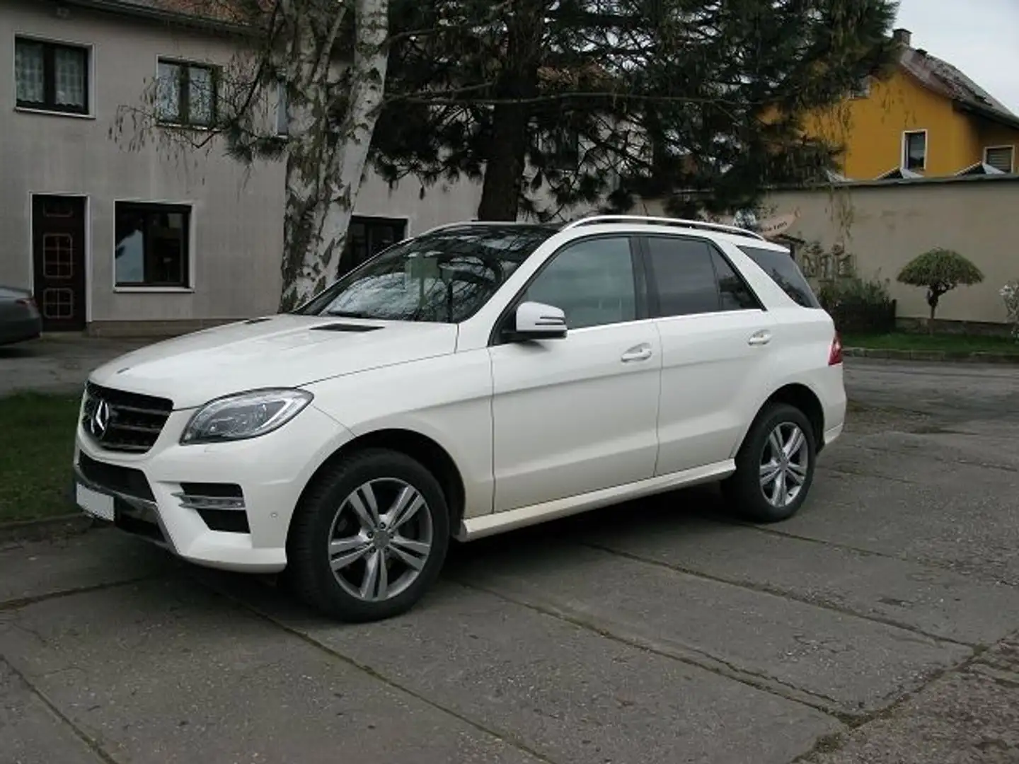 Mercedes-Benz ML 350 ML -Klasse ML 350 CDI BlueTec Edition 1 Weiß - 1